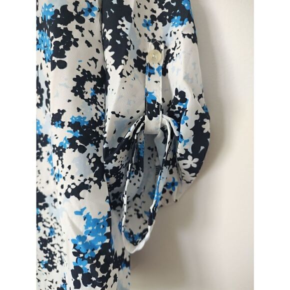 New York & Co. Blouse size small black white blue button down V neck - Picture 7 of 8